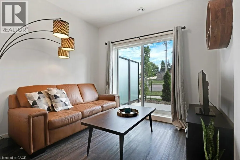 408 DUNDAS Street S Unit# 101, #101