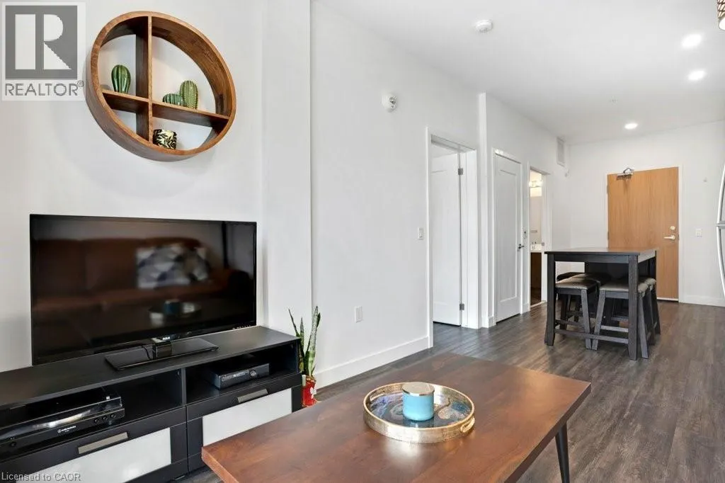 408 DUNDAS Street S Unit# 101, #101