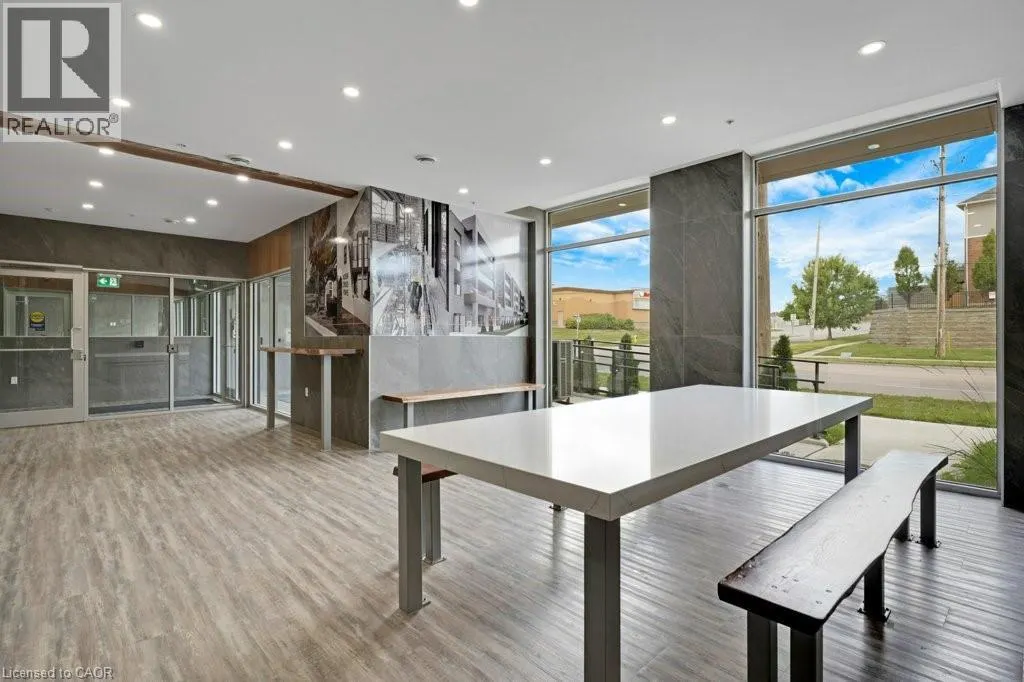 408 DUNDAS Street S Unit# 101, #101
