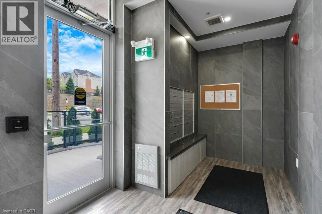 408 DUNDAS Street S Unit# 101, #101