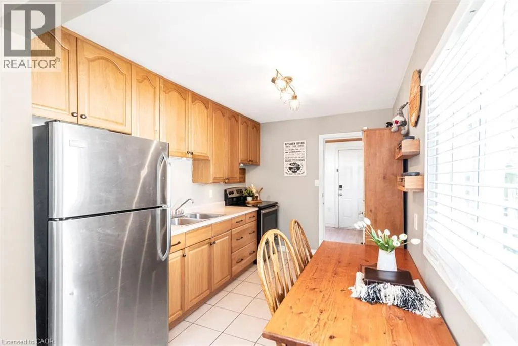 2 HOMEWOOD Avenue