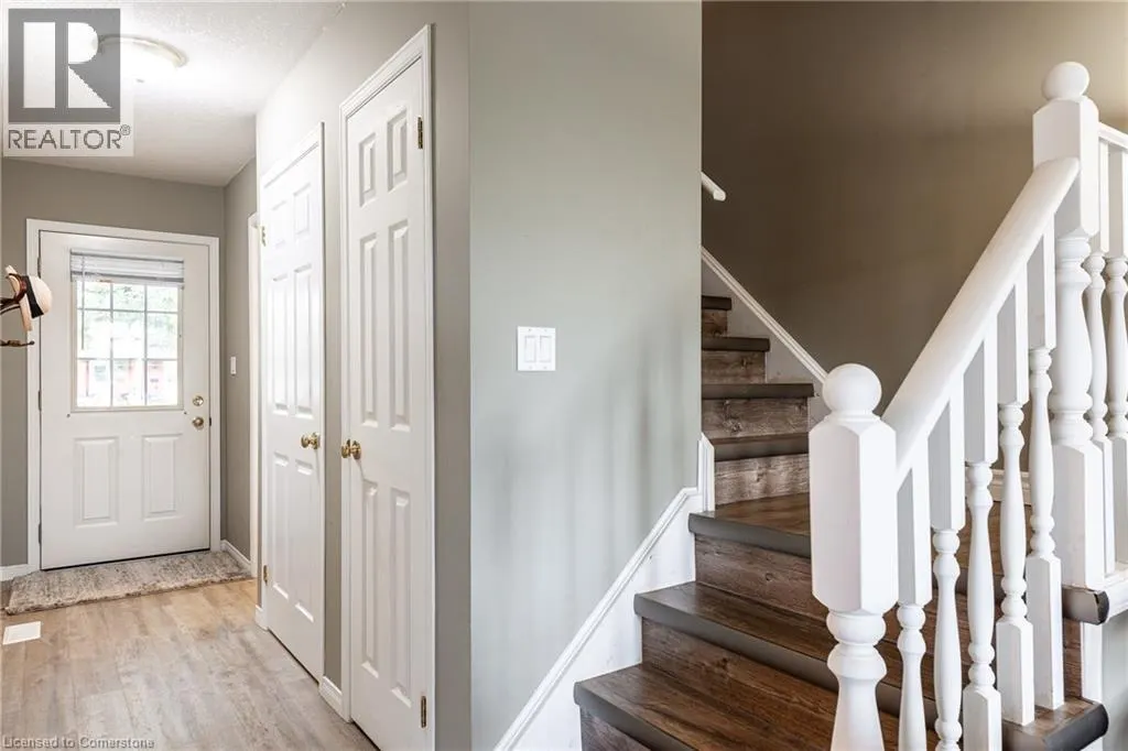 110 ATHLONE Crescent