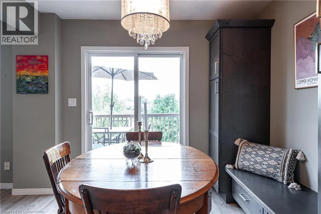 110 ATHLONE Crescent