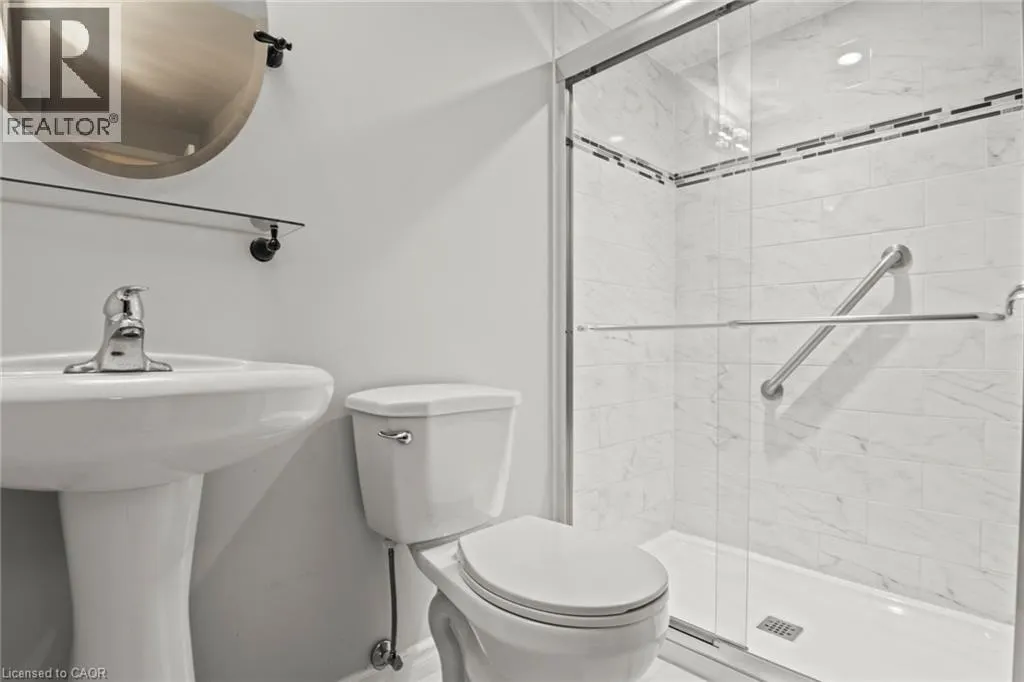 350 DOON VALLEY Drive Unit# 8G, #8G