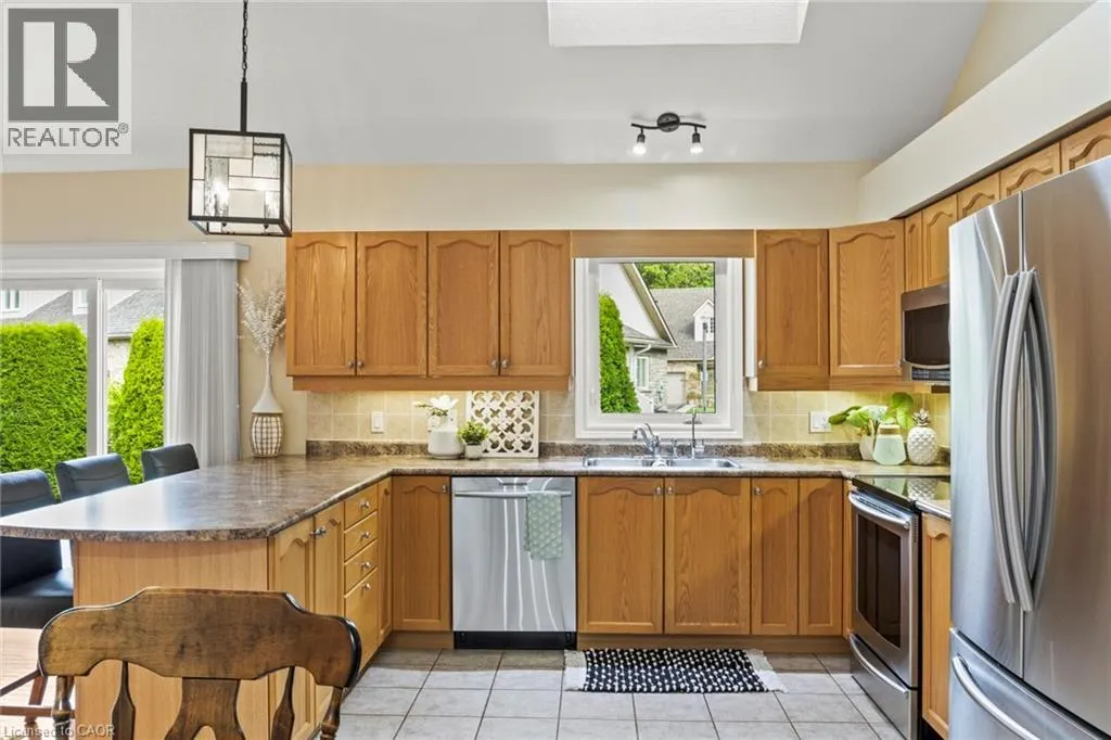 350 DOON VALLEY Drive Unit# 8G, #8G