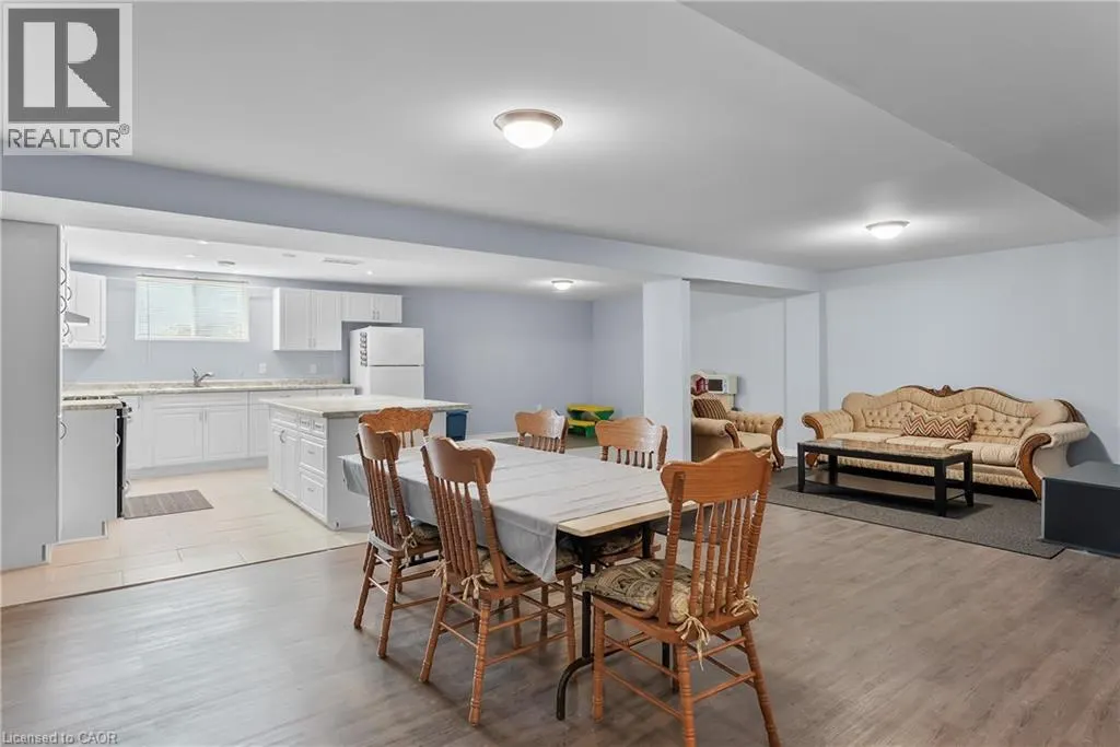 5490 PRINCE EDWARD Avenue Unit# 4, #4