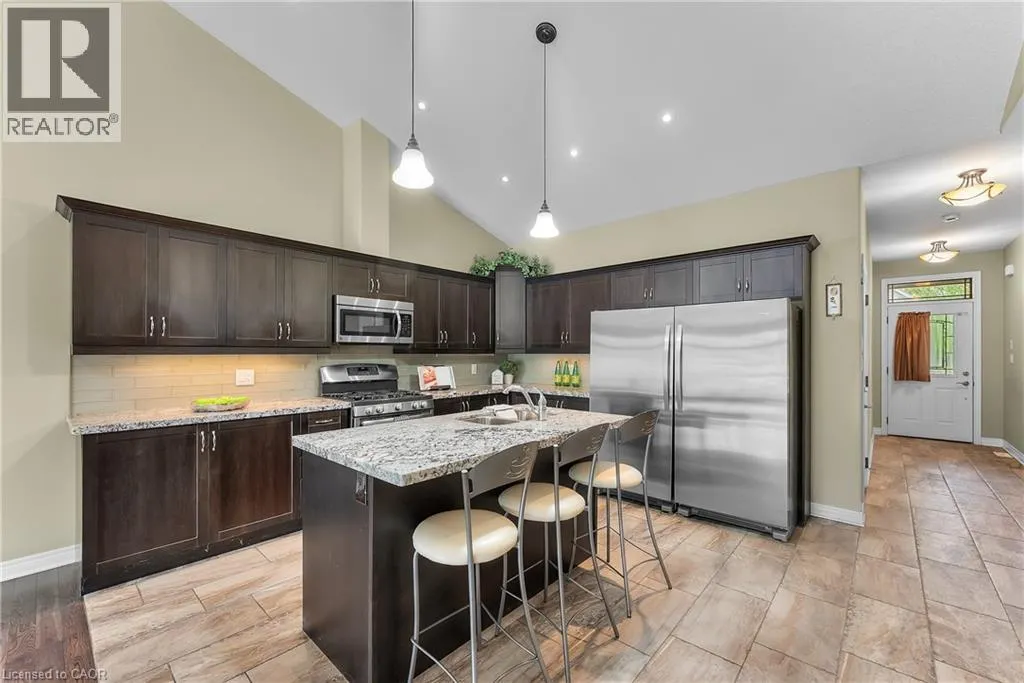 5490 PRINCE EDWARD Avenue Unit# 4, #4