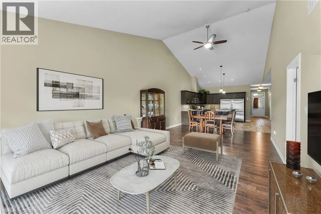 5490 PRINCE EDWARD Avenue Unit# 4, #4