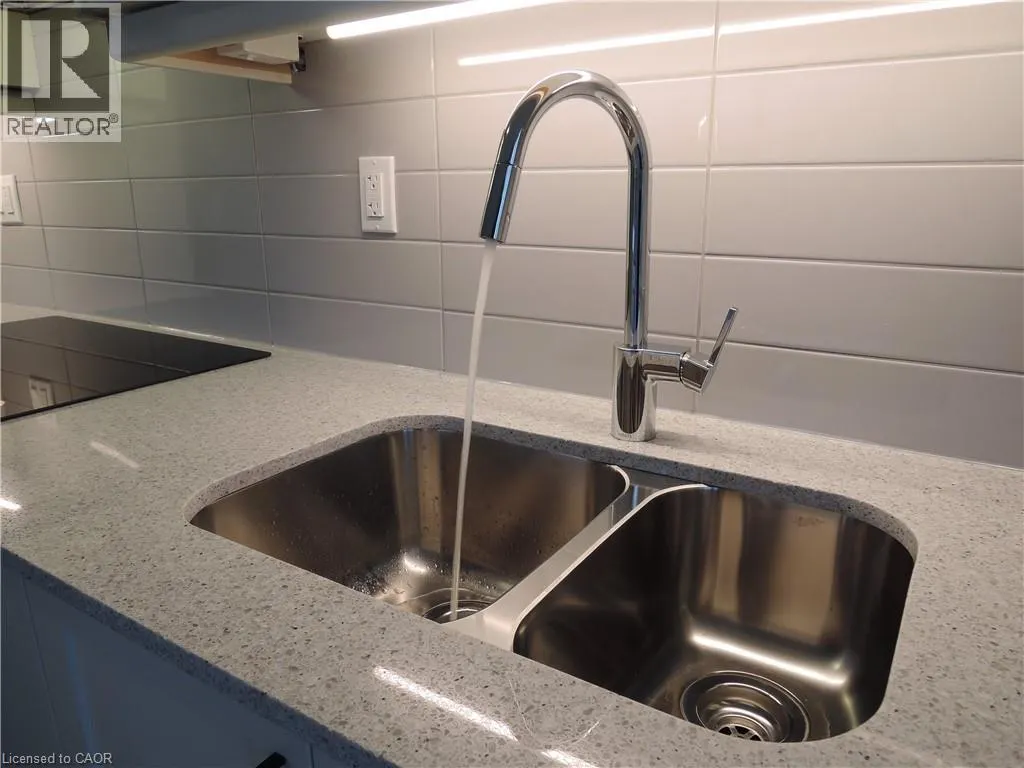 1035 SOUTHDOWN Road Unit# 208, #208