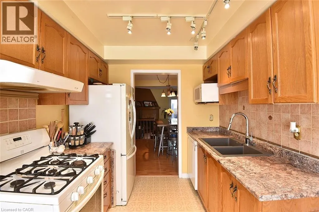 503 HIGHWAY 8 Highway Unit# 1, #1