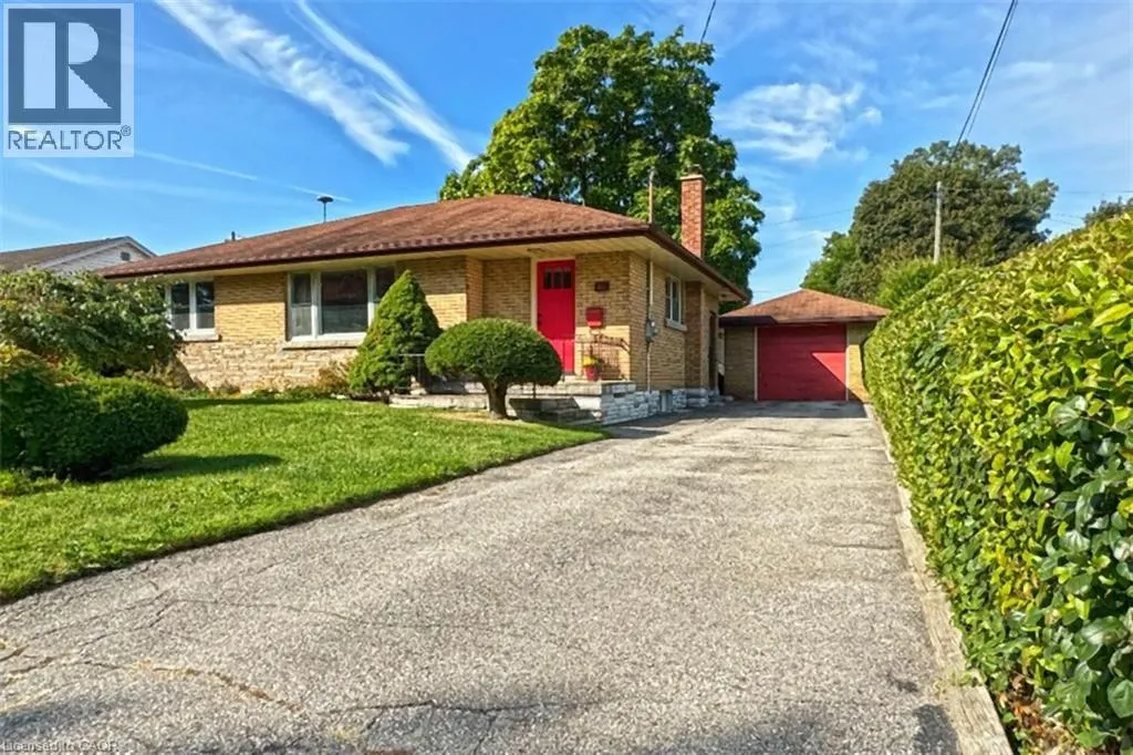 44 MCDONALD Avenue