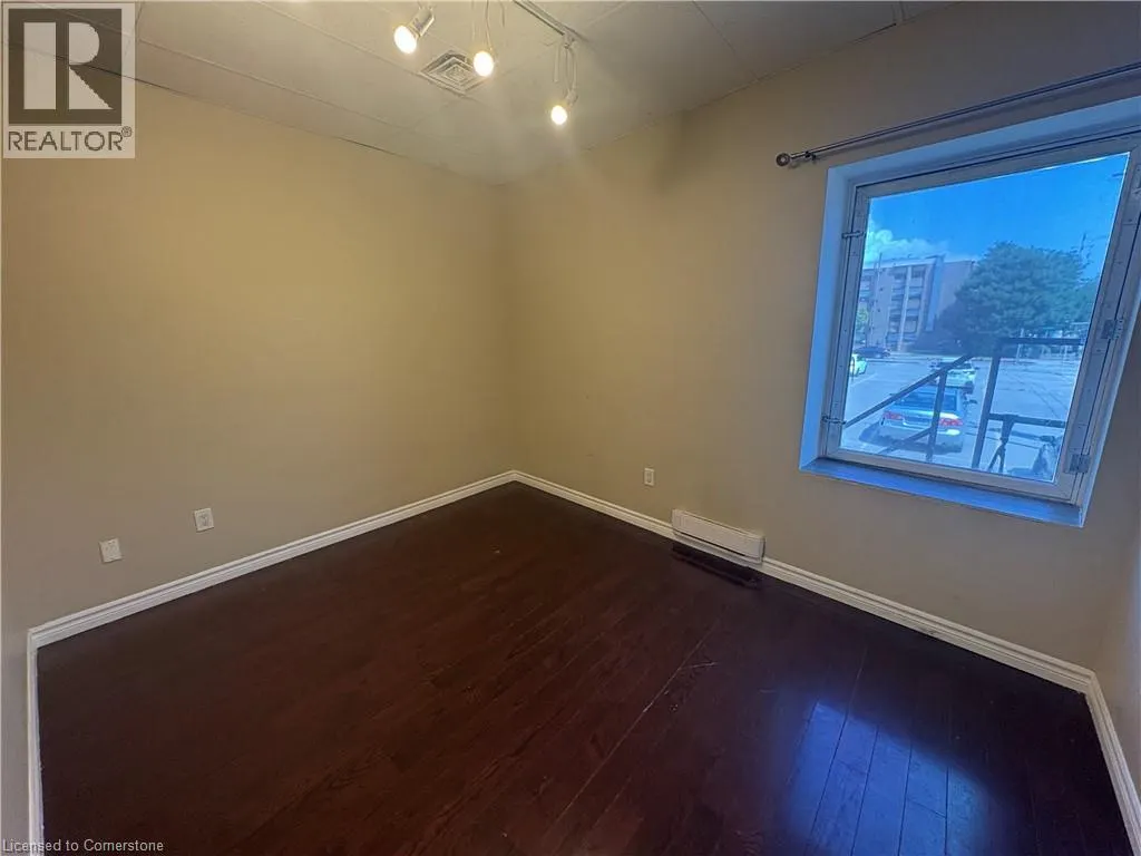 7 MARY Street Unit# 201, #201