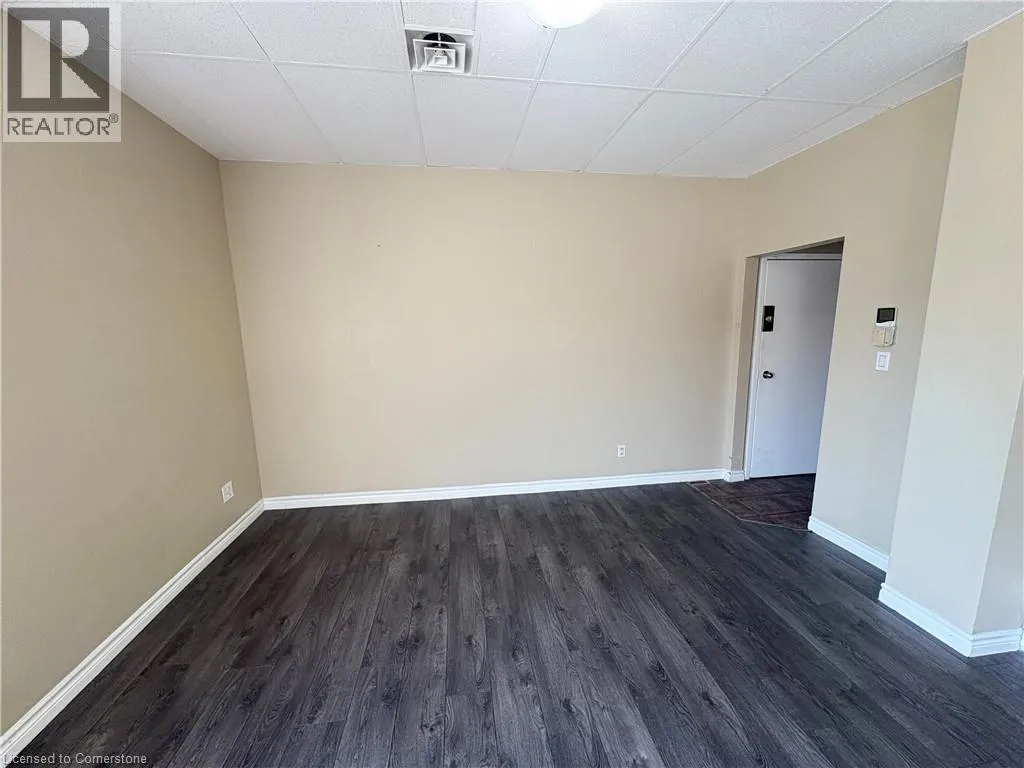 7 MARY Street Unit# 201, #201