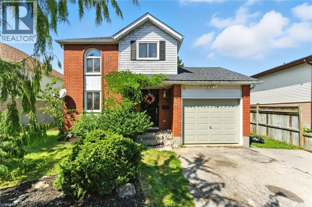 11 HUBERT Court