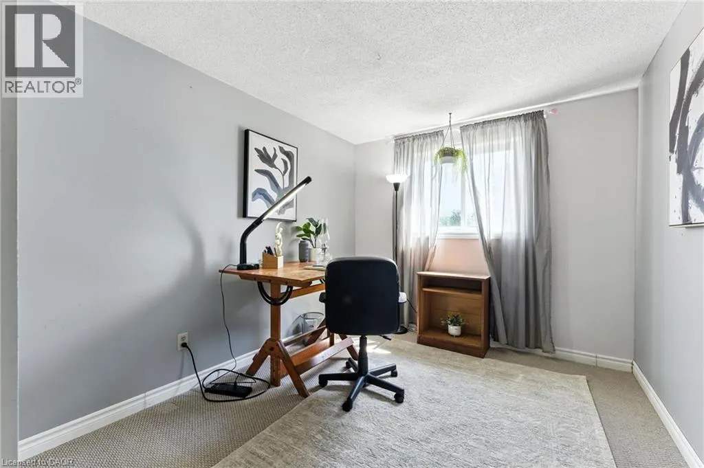 11 HUBERT Court