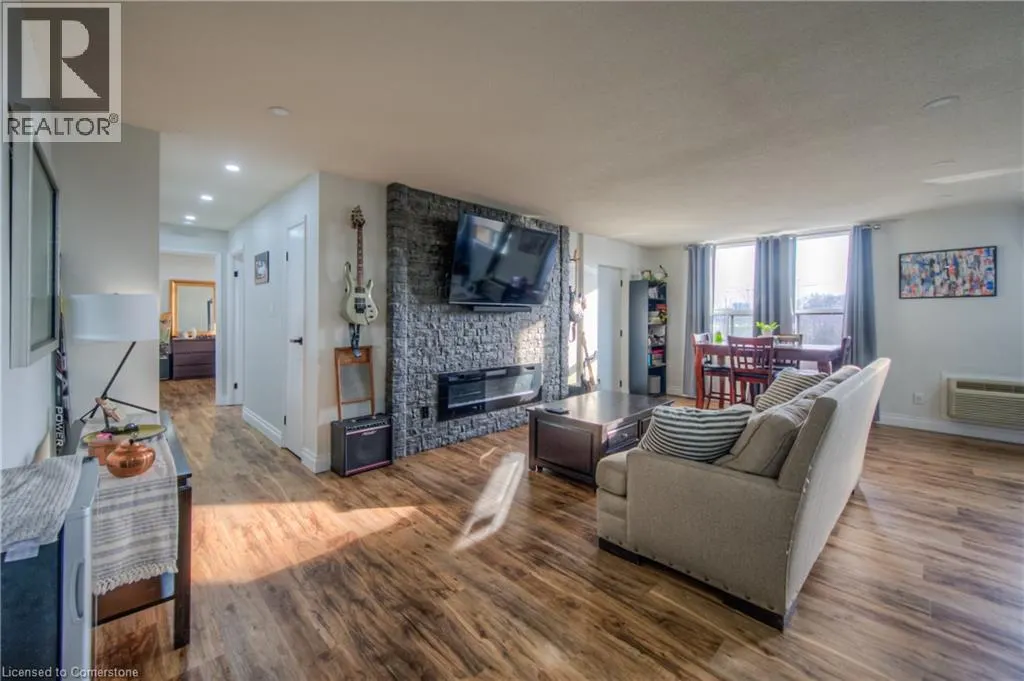 185 KEHL Street Unit# 410, #410