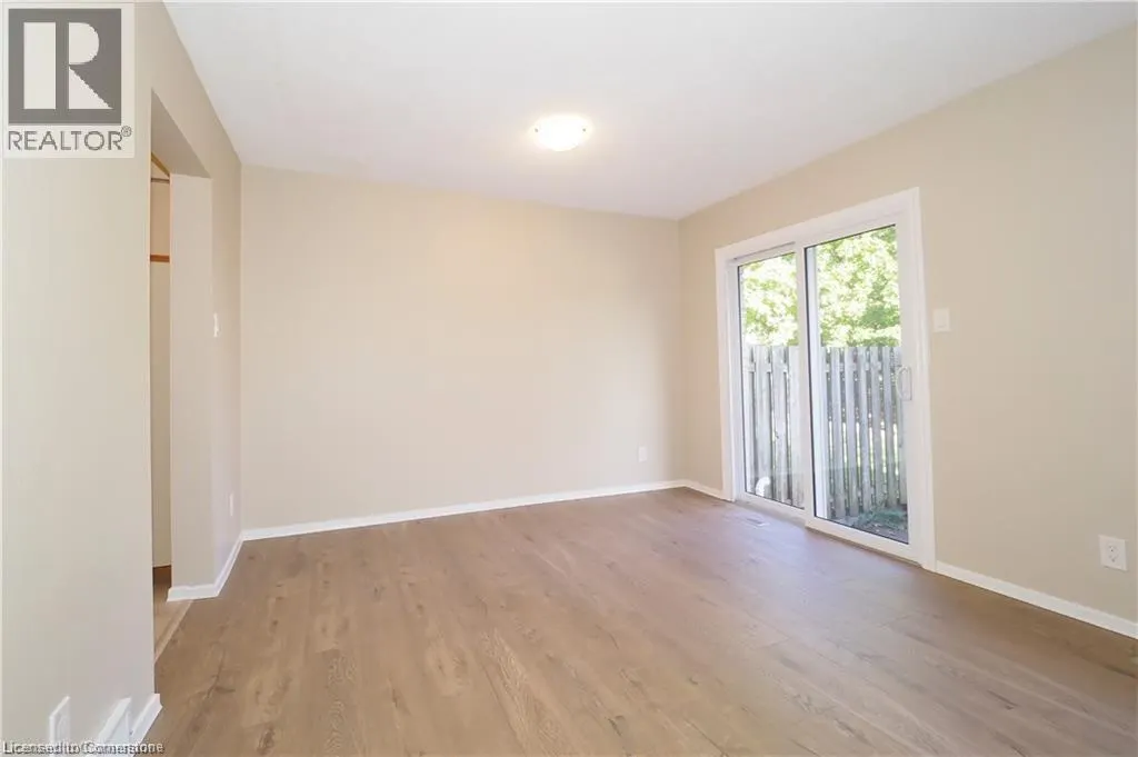 395 KINGSCOURT Drive Unit# 2, #2