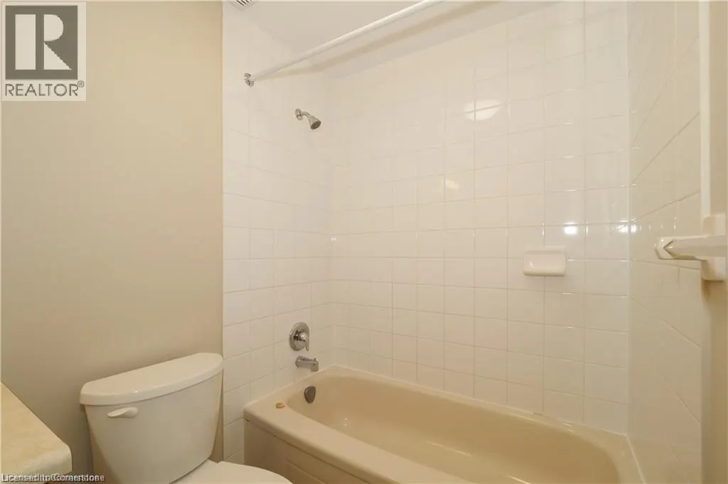 395 KINGSCOURT Drive Unit# 2, #2