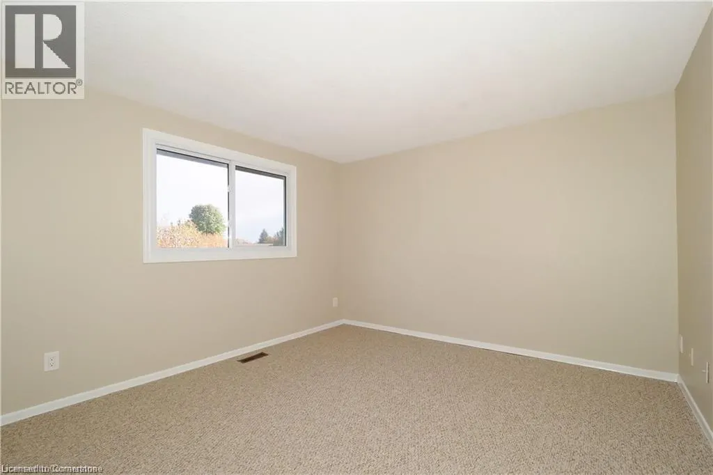 395 KINGSCOURT Drive Unit# 2, #2