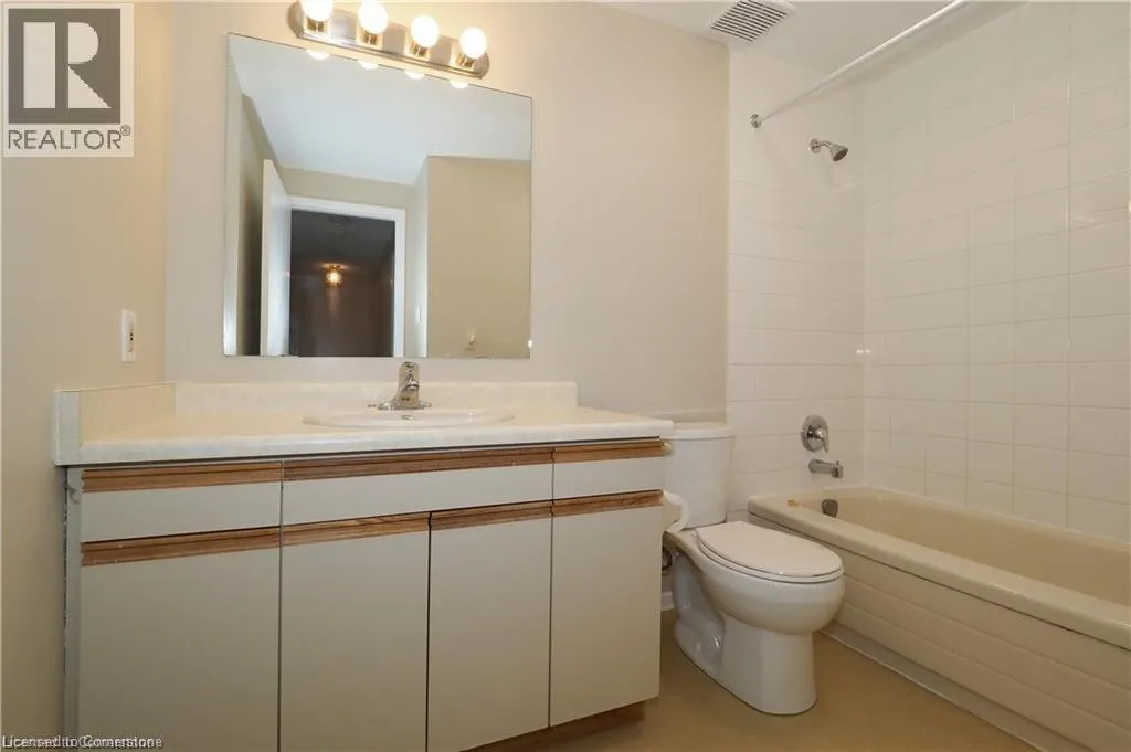 395 KINGSCOURT Drive Unit# 2, #2