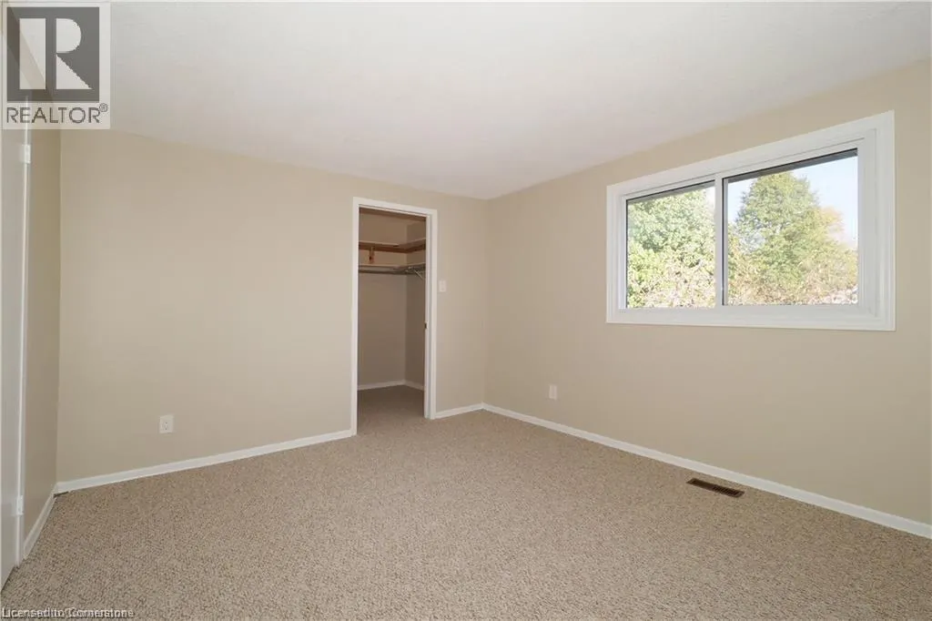 395 KINGSCOURT Drive Unit# 2, #2