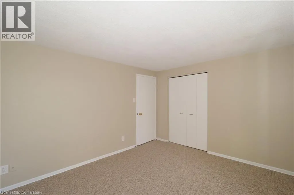 395 KINGSCOURT Drive Unit# 2, #2