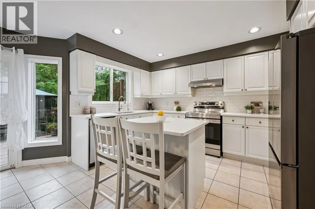 533 RUSH MEADOW Crescent