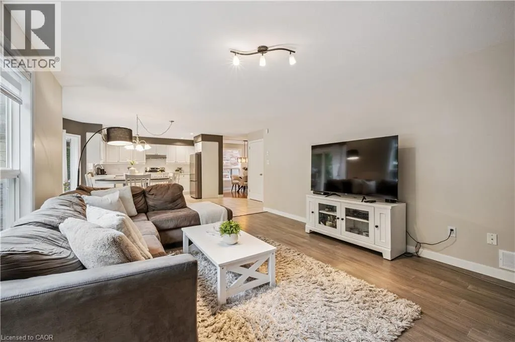533 RUSH MEADOW Crescent
