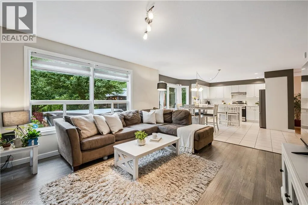 533 RUSH MEADOW Crescent