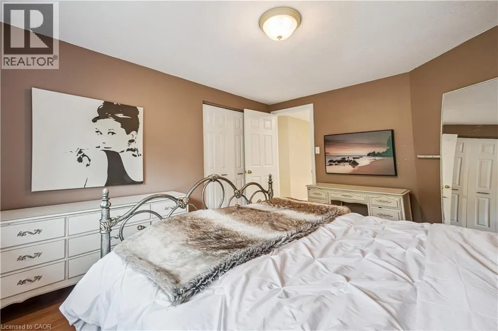 533 RUSH MEADOW Crescent
