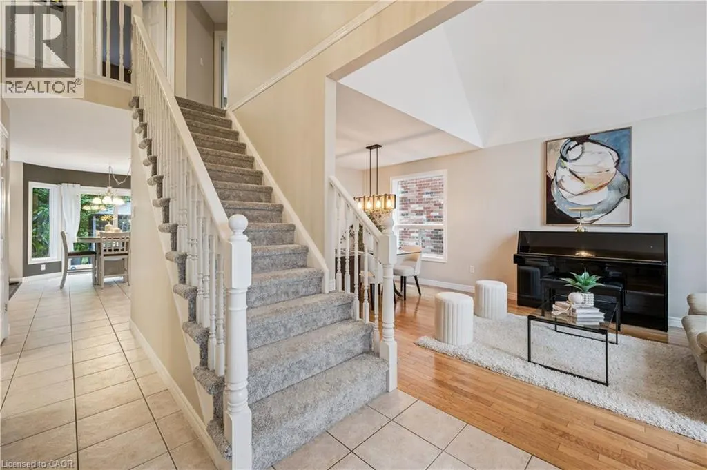 533 RUSH MEADOW Crescent