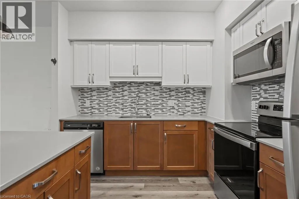 399 QUEEN Street S Unit# 202, #202