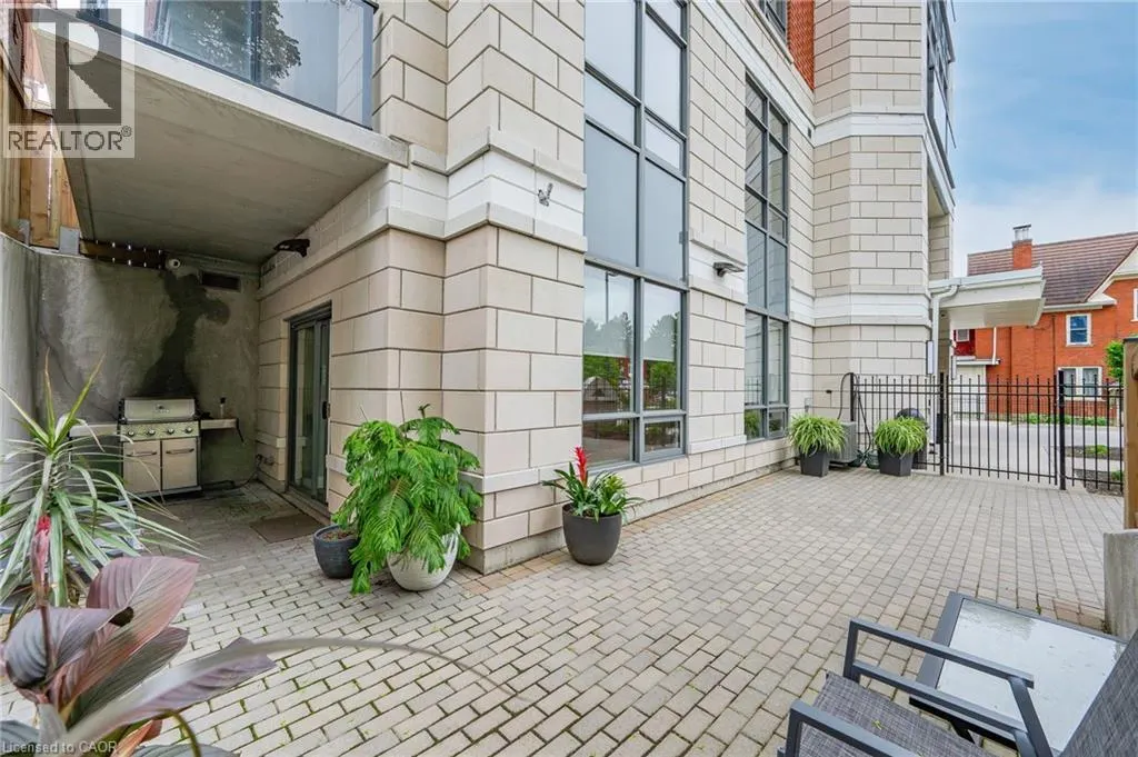 399 QUEEN Street S Unit# 202, #202