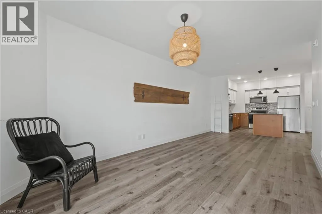 399 QUEEN Street S Unit# 202, #202
