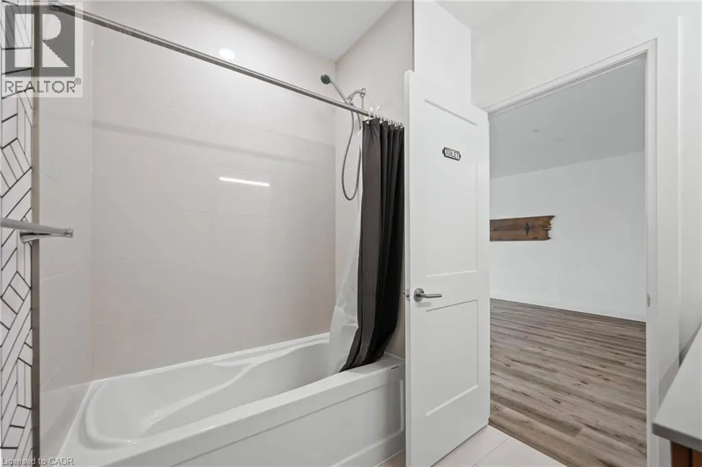 399 QUEEN Street S Unit# 202, #202