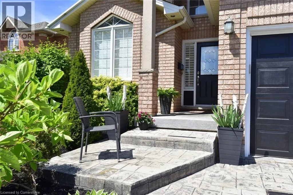 210 CLAUDETTE Gate