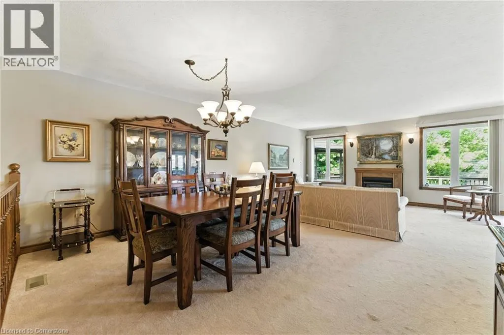 50 UPPER CANADA Drive