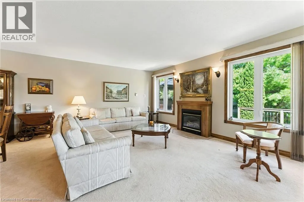 50 UPPER CANADA Drive