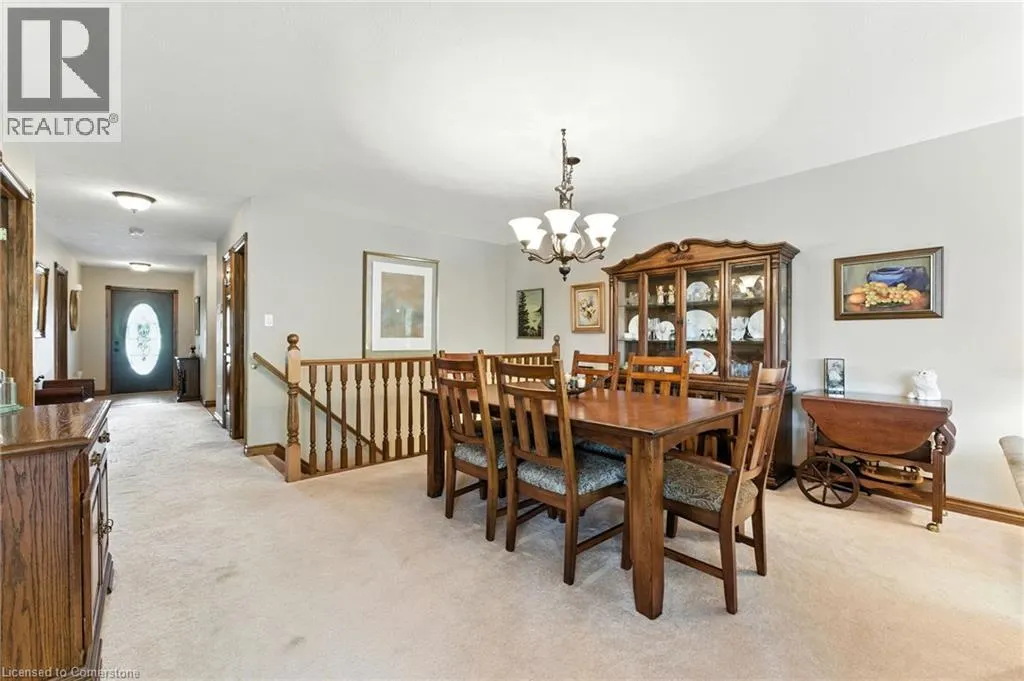 50 UPPER CANADA Drive