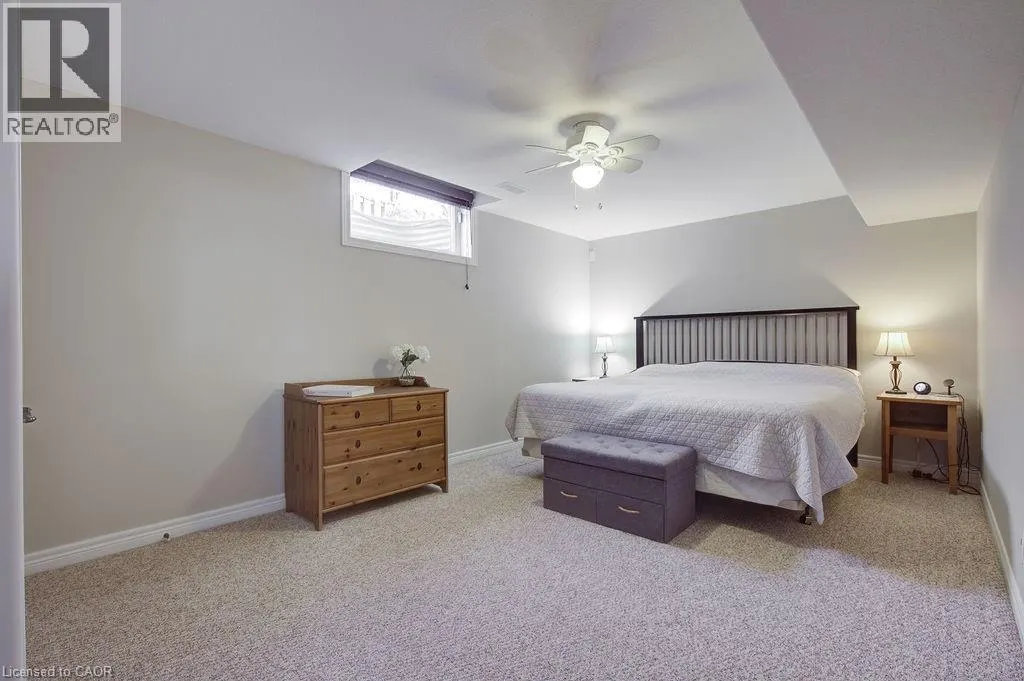 44 IRONGATE Drive