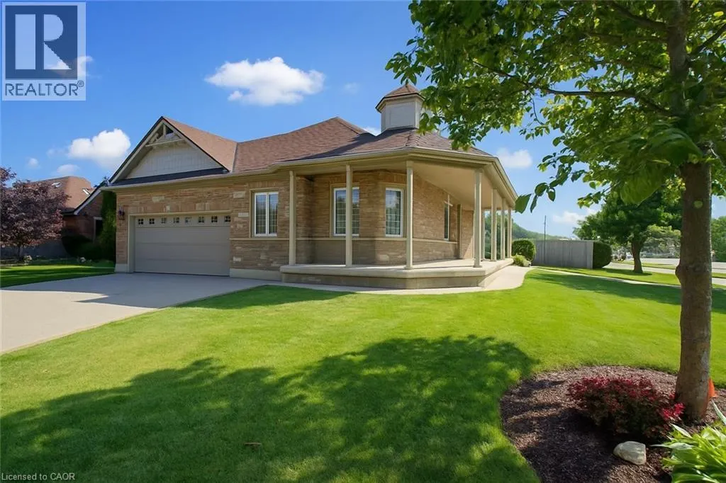44 IRONGATE Drive
