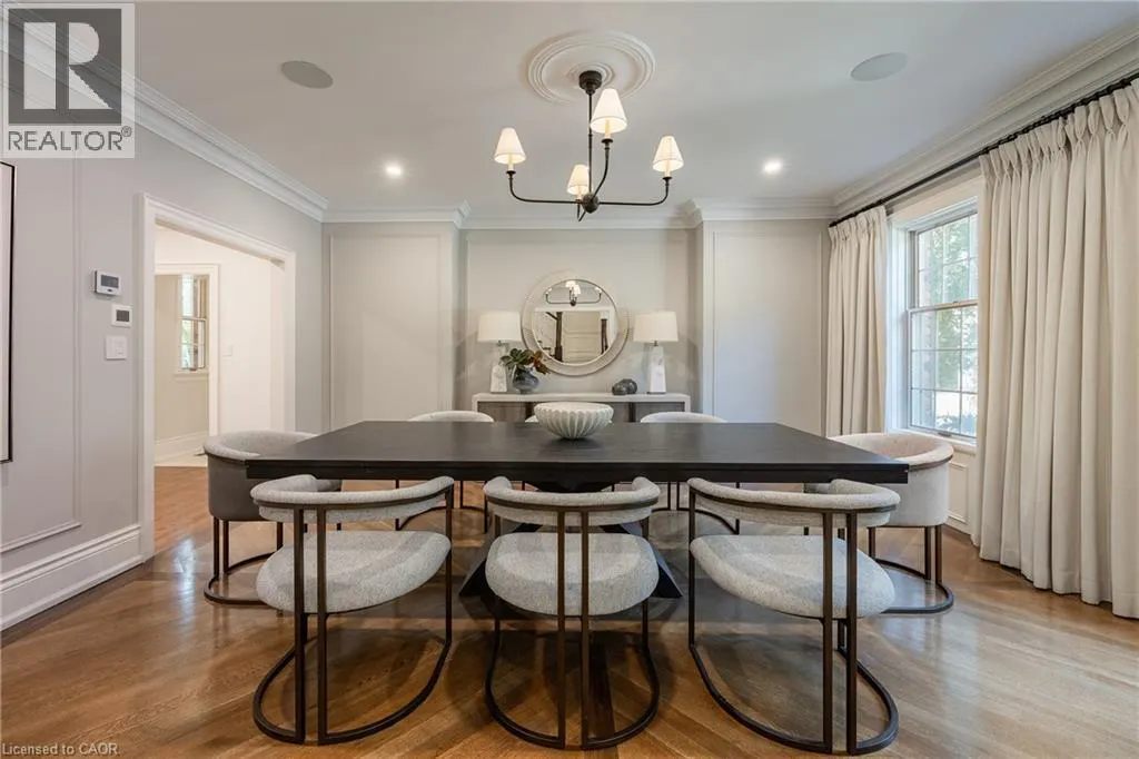140 CHARTWELL Road