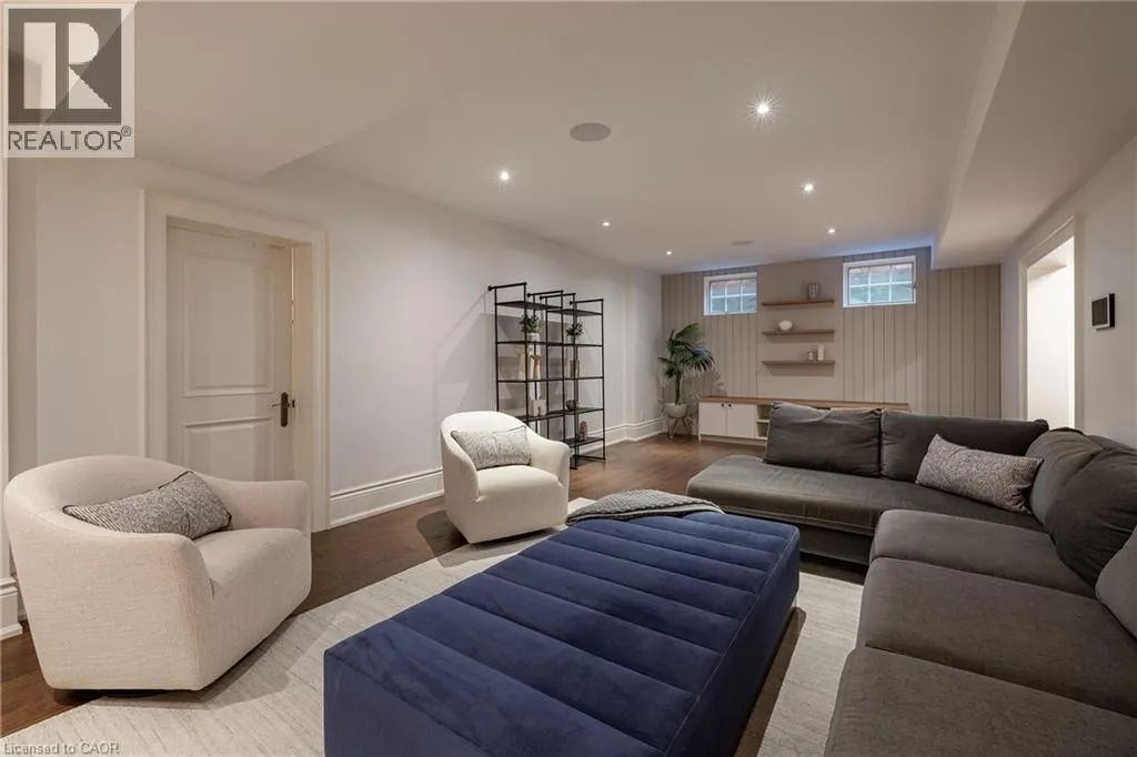 140 CHARTWELL Road