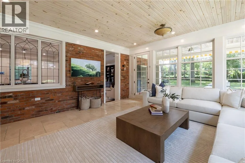 140 CHARTWELL Road