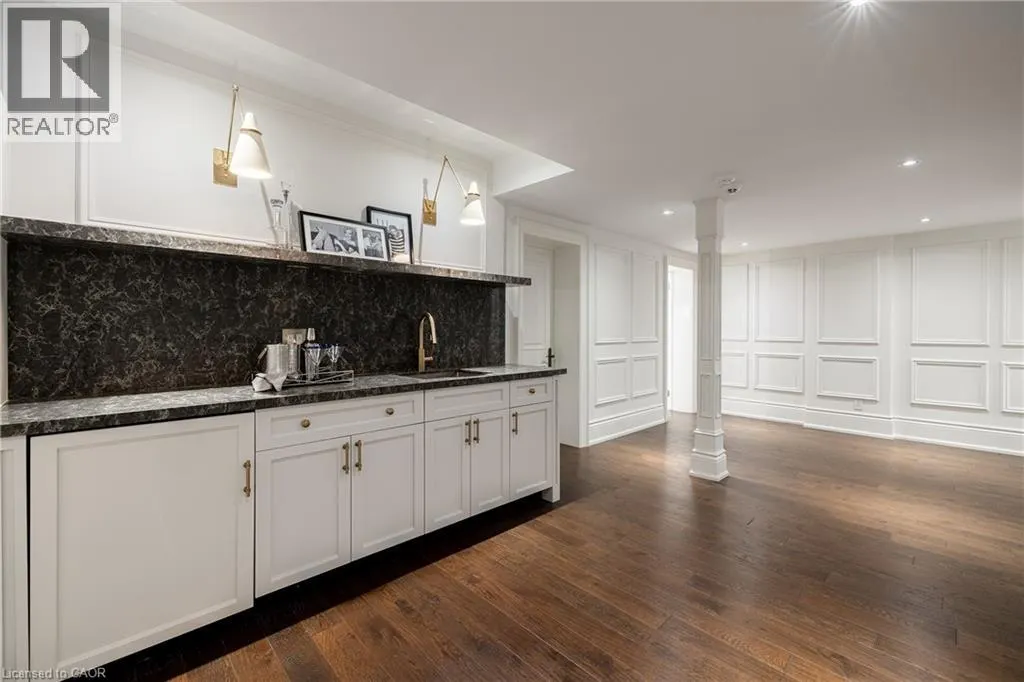 140 CHARTWELL Road