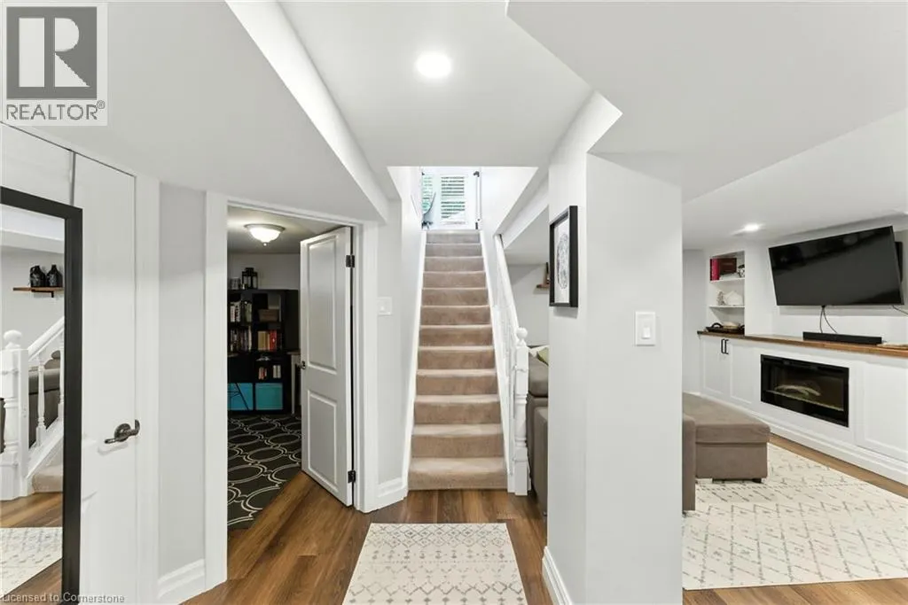 93 HIGHCLIFFE Avenue