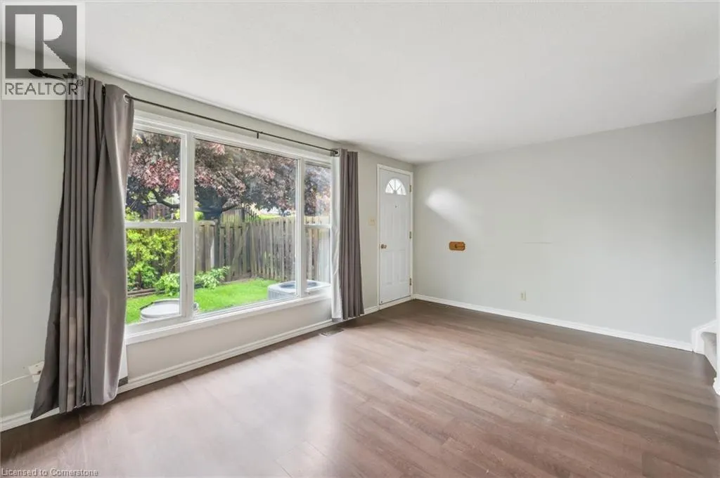 210 GLAMIS Road Unit# 6, #6