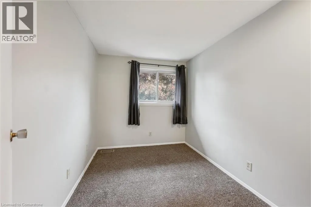 210 GLAMIS Road Unit# 6, #6