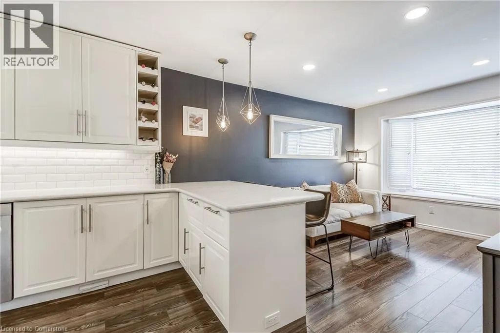 189 EAST 19TH Street