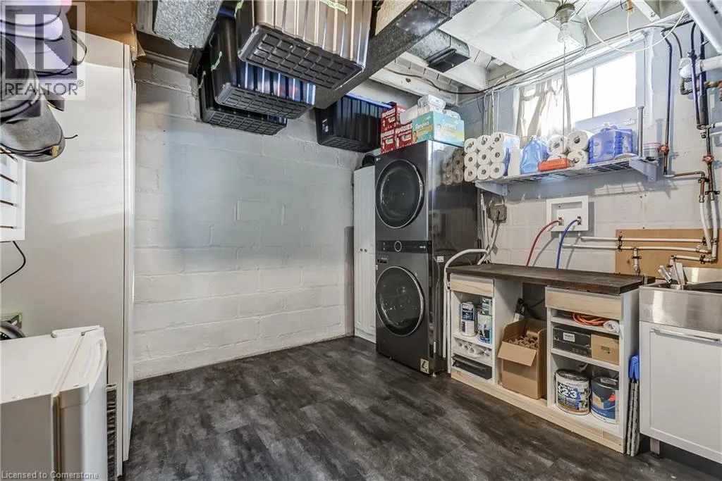 189 EAST 19TH Street